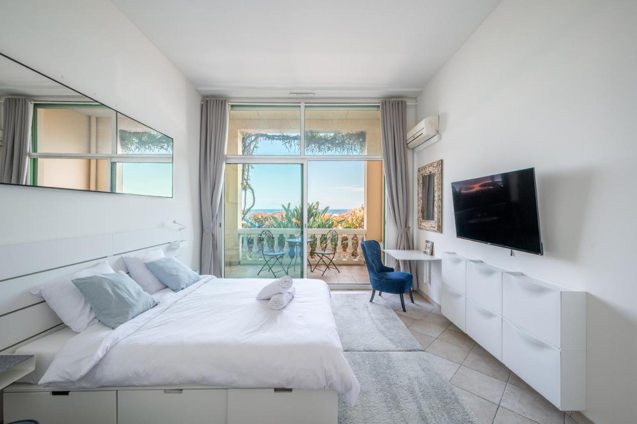 Anastasia, Sea Front, Terrace, Ground Floor * Menton